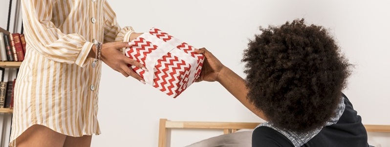 typ-na-darky-africky-unikatni-umeni-rucni-race_2